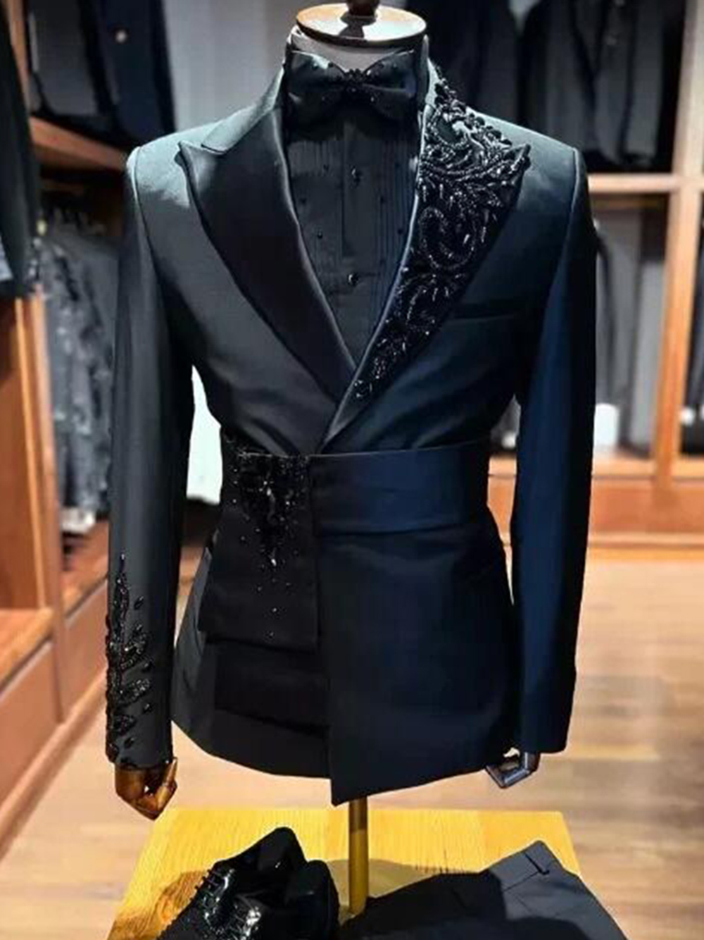 Luxury Suits Men Unique Design - огляд і ціна Unique Men'S Formal Wear