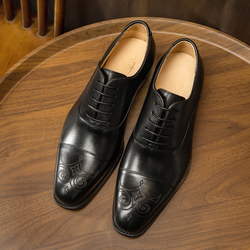 Carved three-joint men's shoes - огляд і ціна Men'S Style Formal Wear